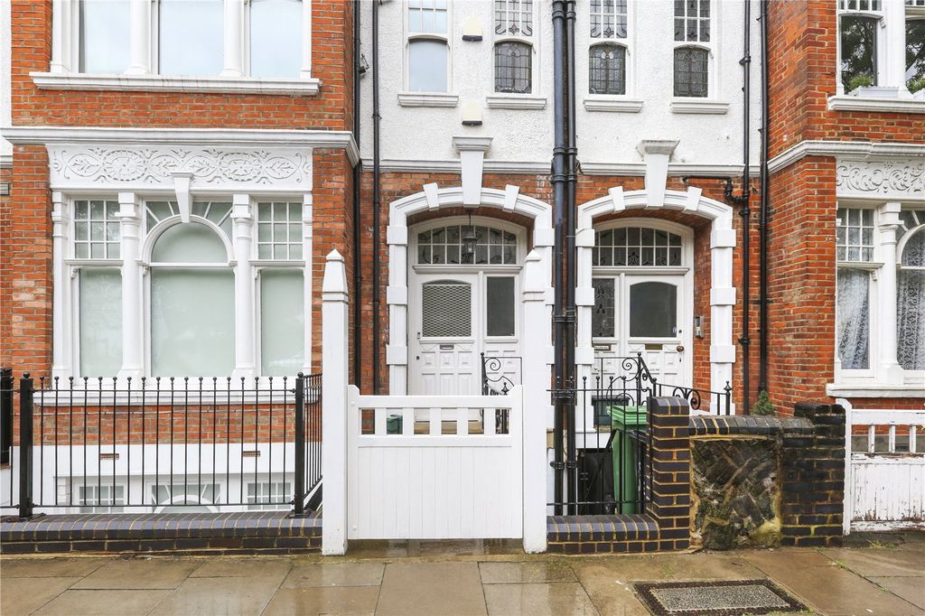 Property photo 2 of 10 Picture No. 27