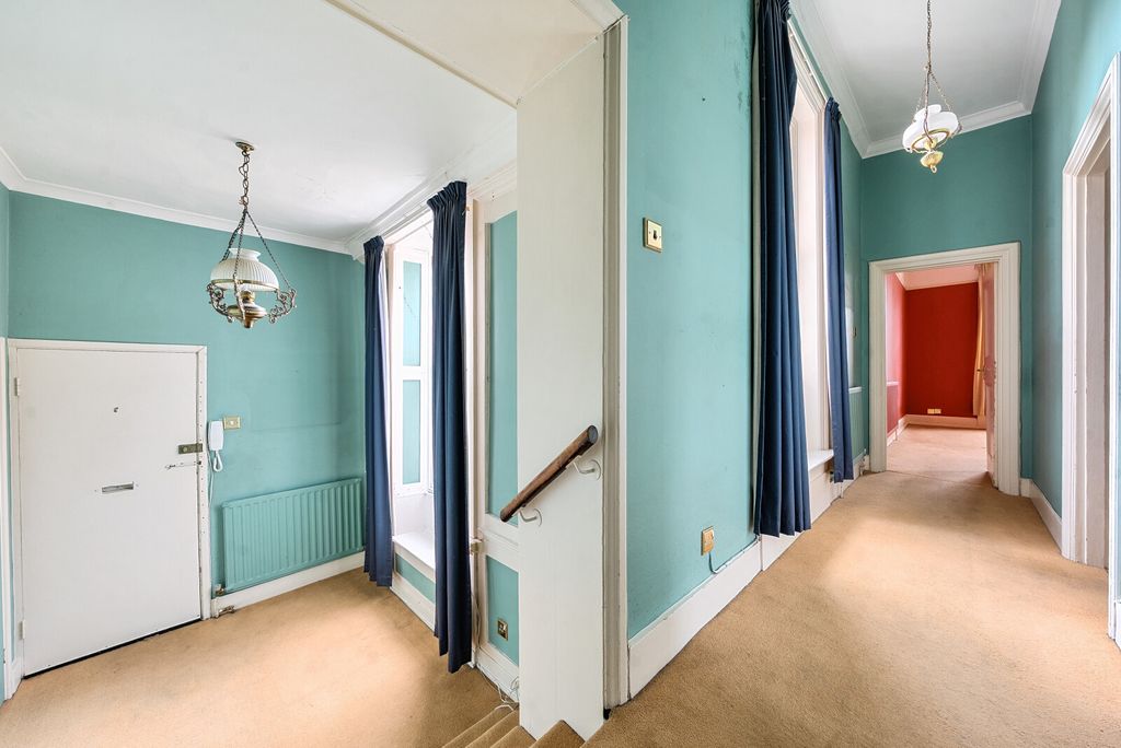 Property photo 2 of 15 1374556-6-6908809...