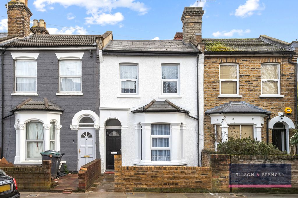 Property photo 1 of 15 1