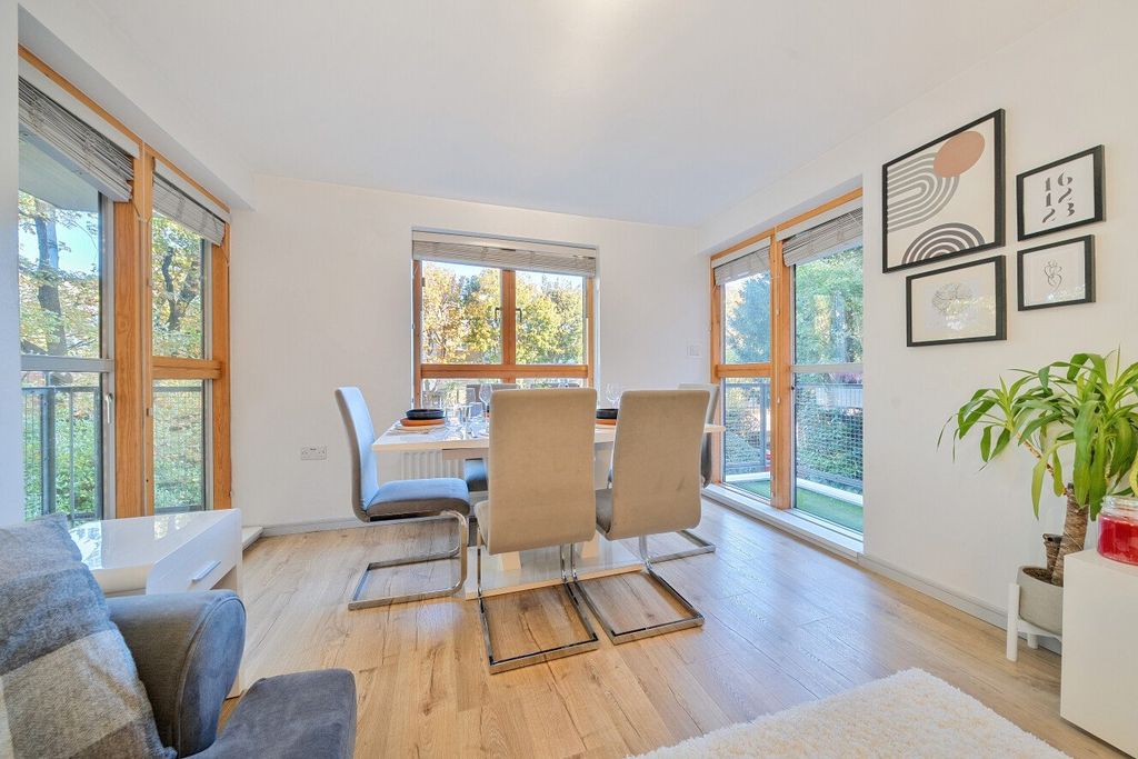 Property photo 3 of 17 Picture No. 26