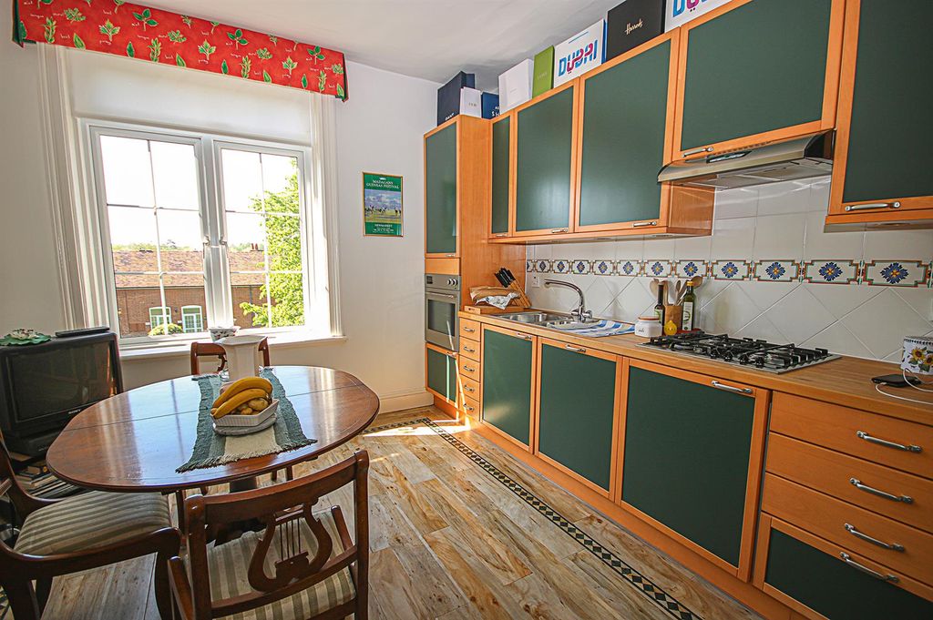 Property photo 3 of 9 Img_8623.Jpg