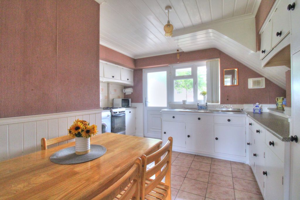 Property photo 2 of 13 Img_6994_5_6