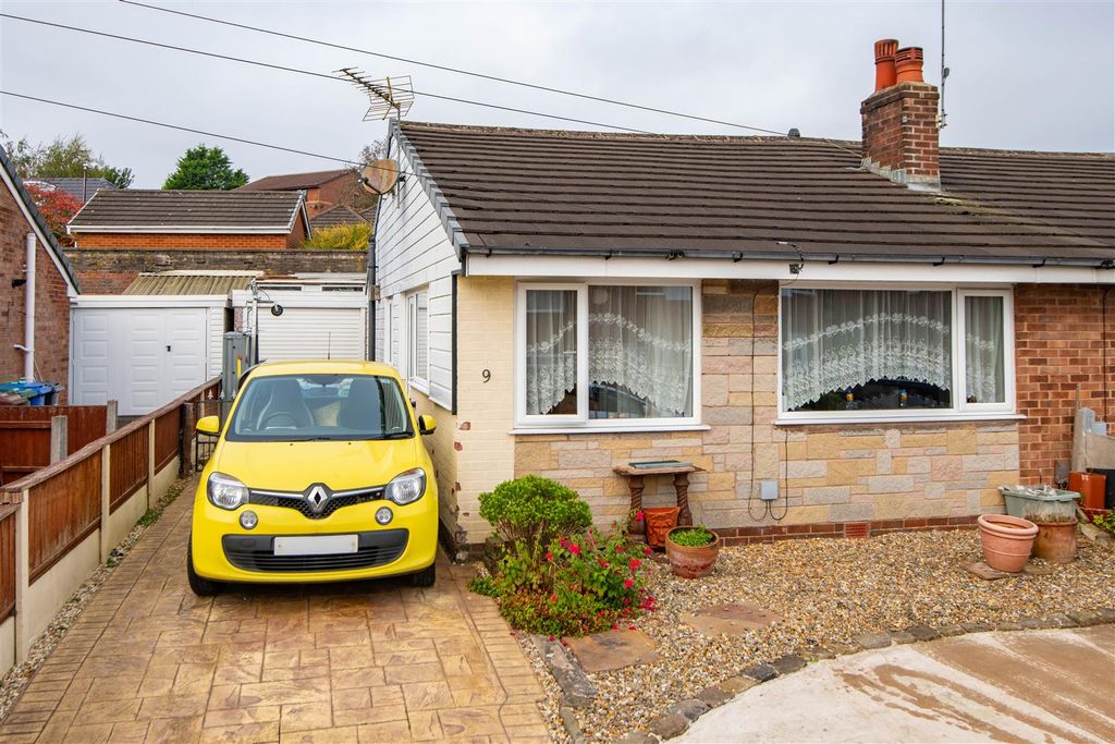 Property photo 1 of 12 Front External