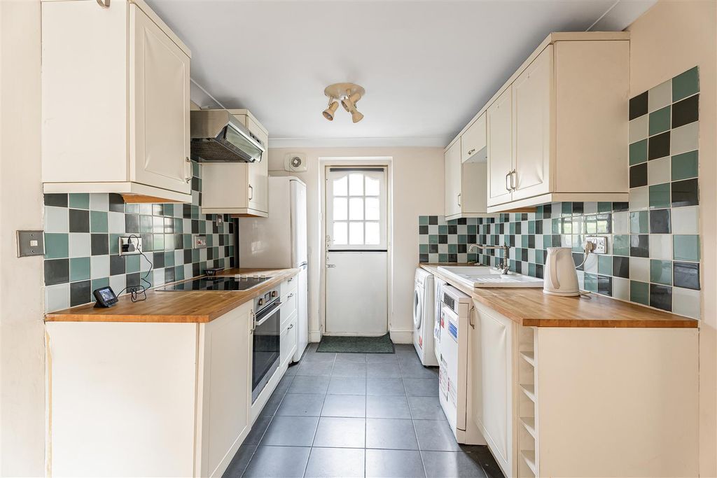 Property photo 3 of 15 3