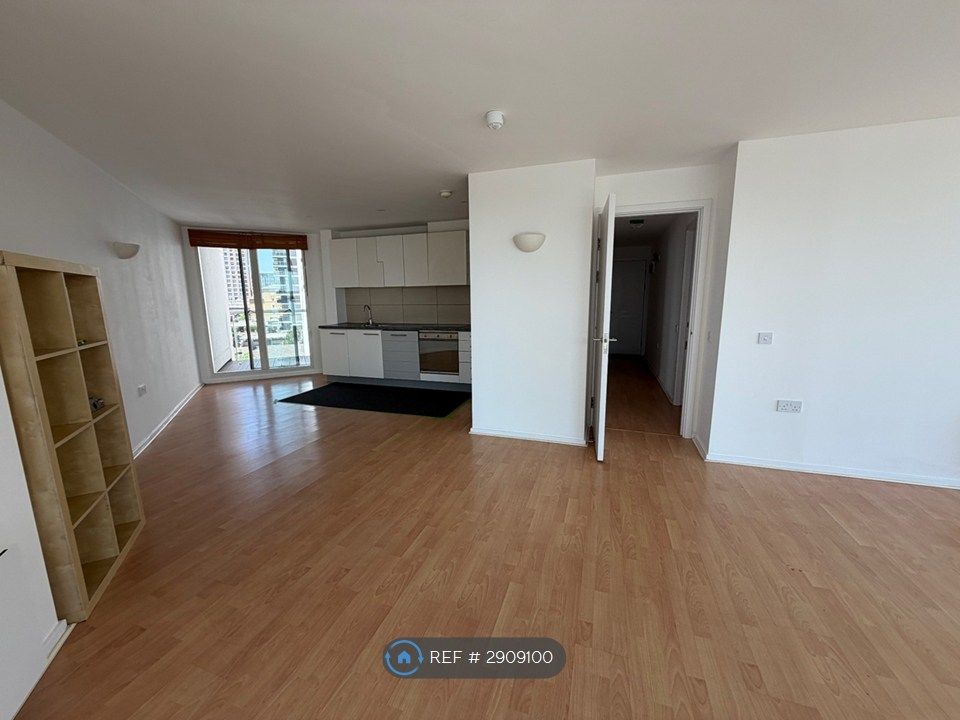 Property photo 2 of 25 Living Room & Kitchen