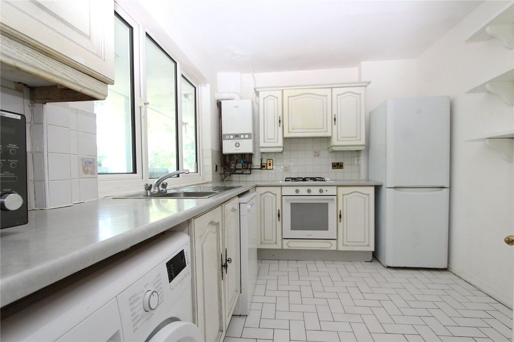Property photo 3 of 12 Picture No. 13
