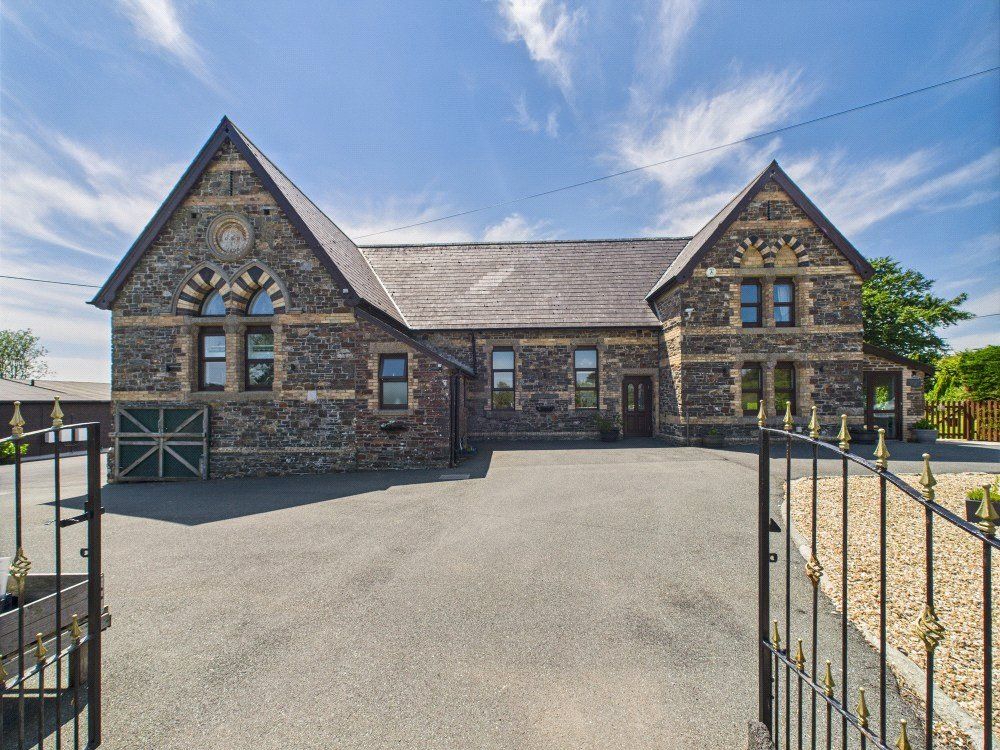 Property photo 1 of 41 Picture No. 47