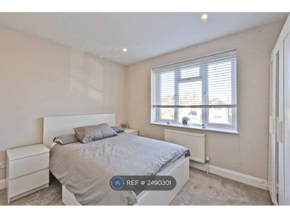 Property photo 1 of 4