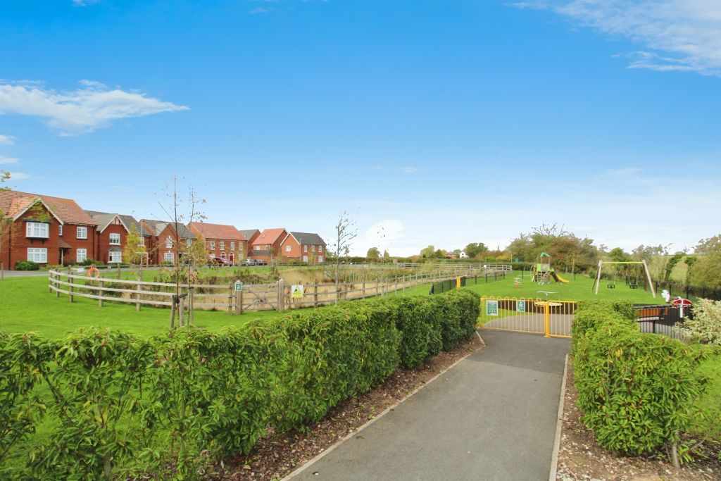 Property photo 2 of 12