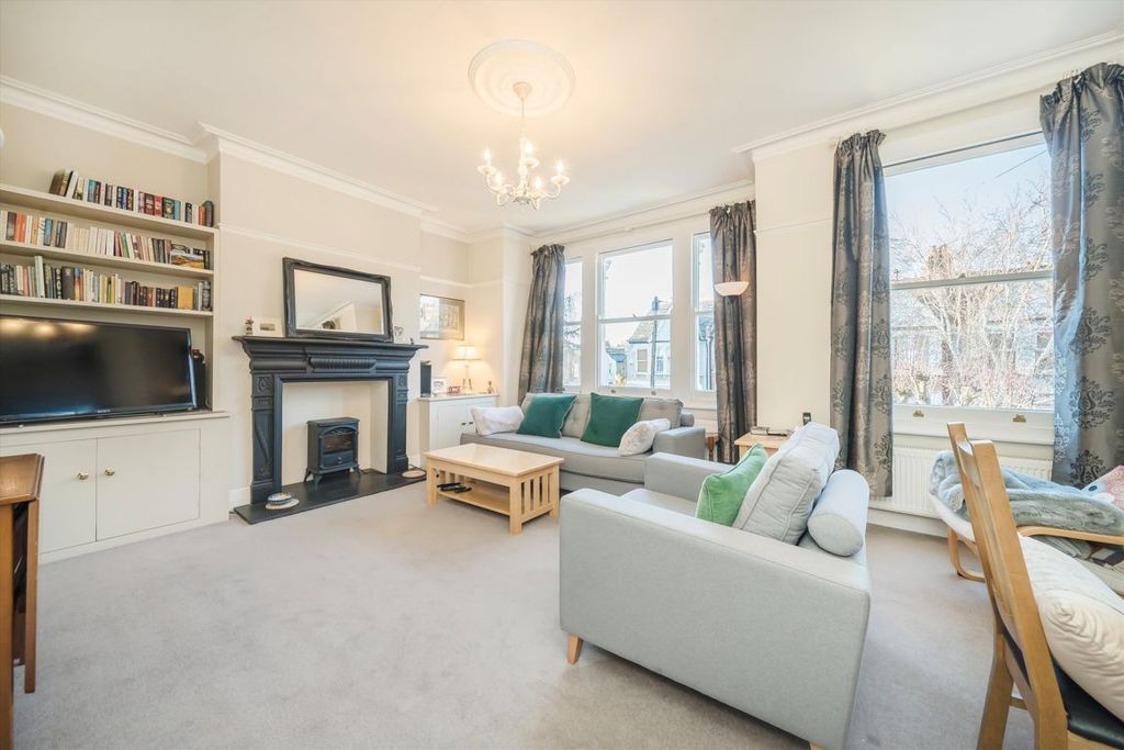 Property photo 3 of 7