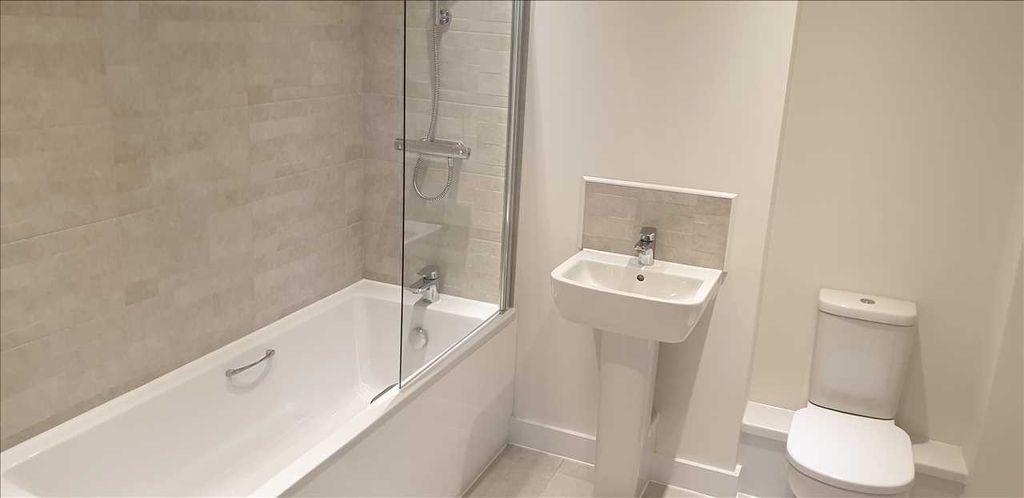 Property photo 3 of 4