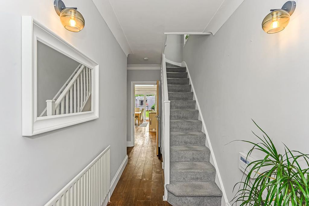 Property photo 2 of 22 162 Hall Lane-13.Jpg