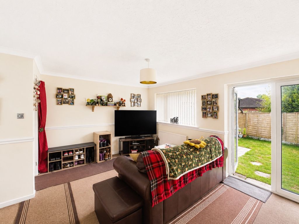 Property photo 2 of 14 5295393