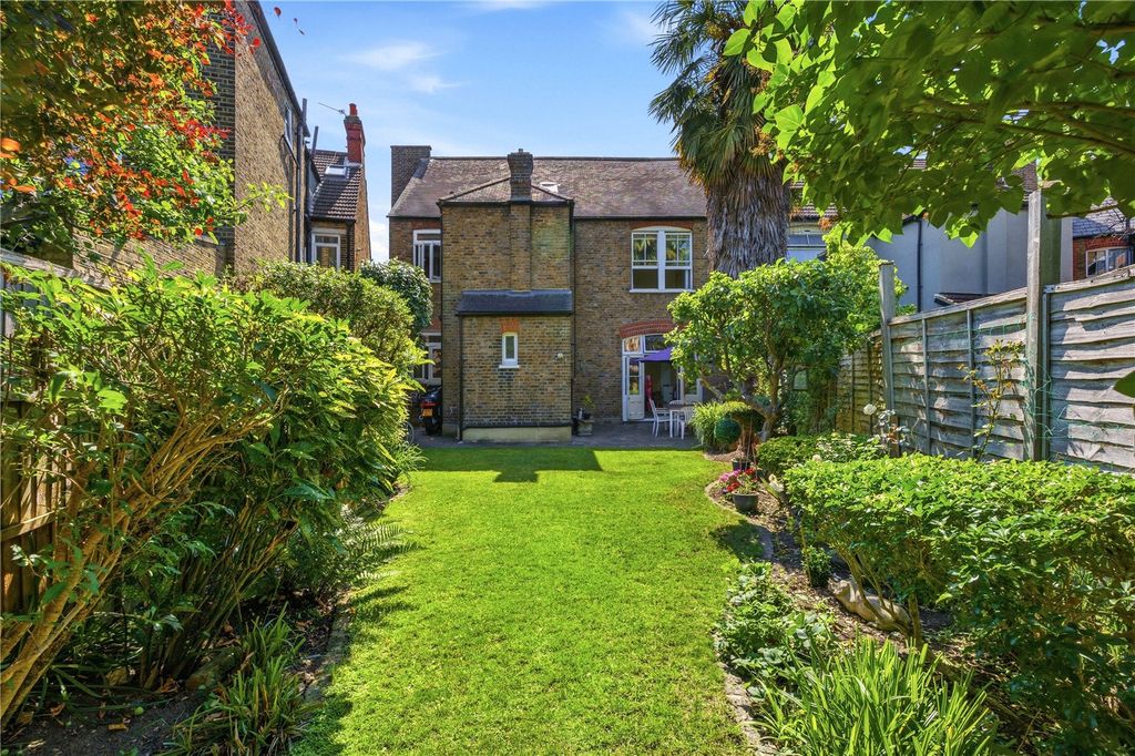 Property photo 2 of 11 Picture No. 52