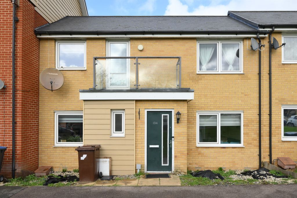 Property photo 1 of 20