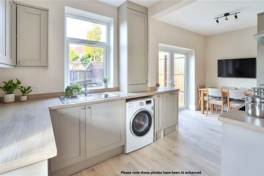 Property photo 3 of 13 Picture No. 26