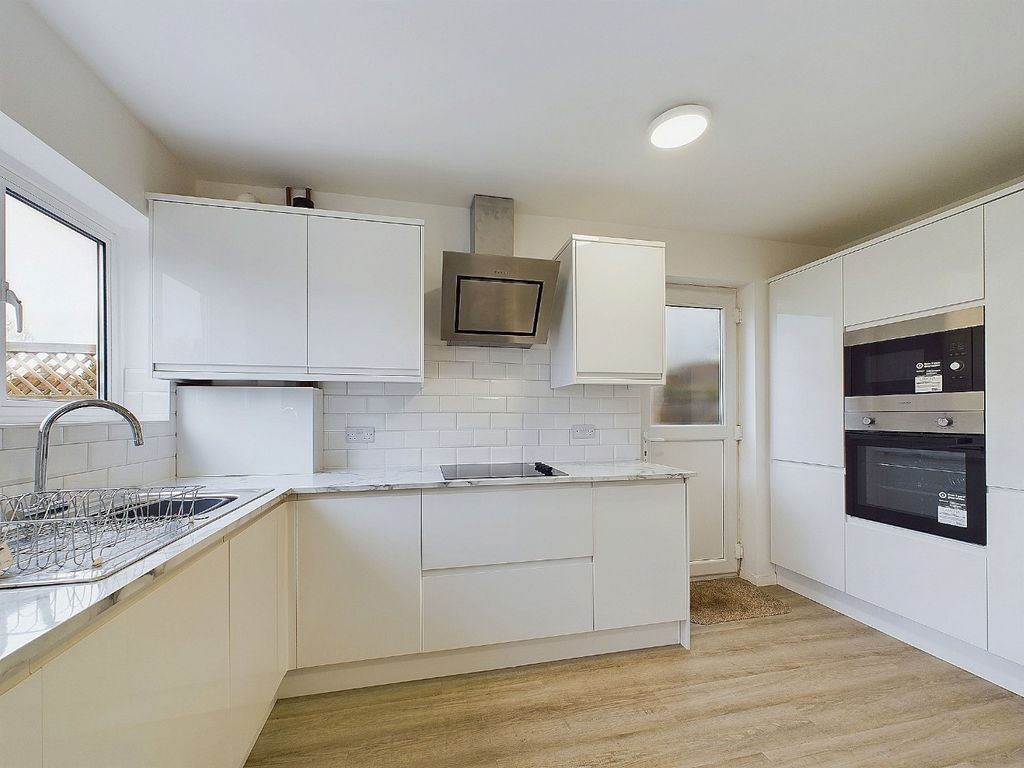 Property photo 2 of 17 2886563