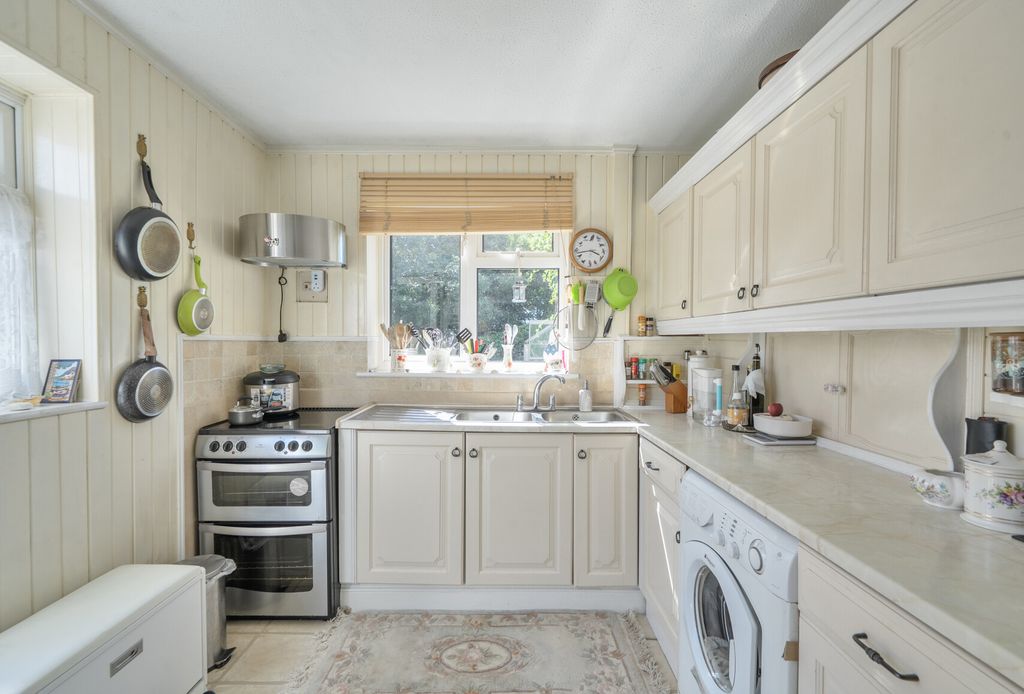 Property photo 3 of 19 1469677-2-6A26d73...