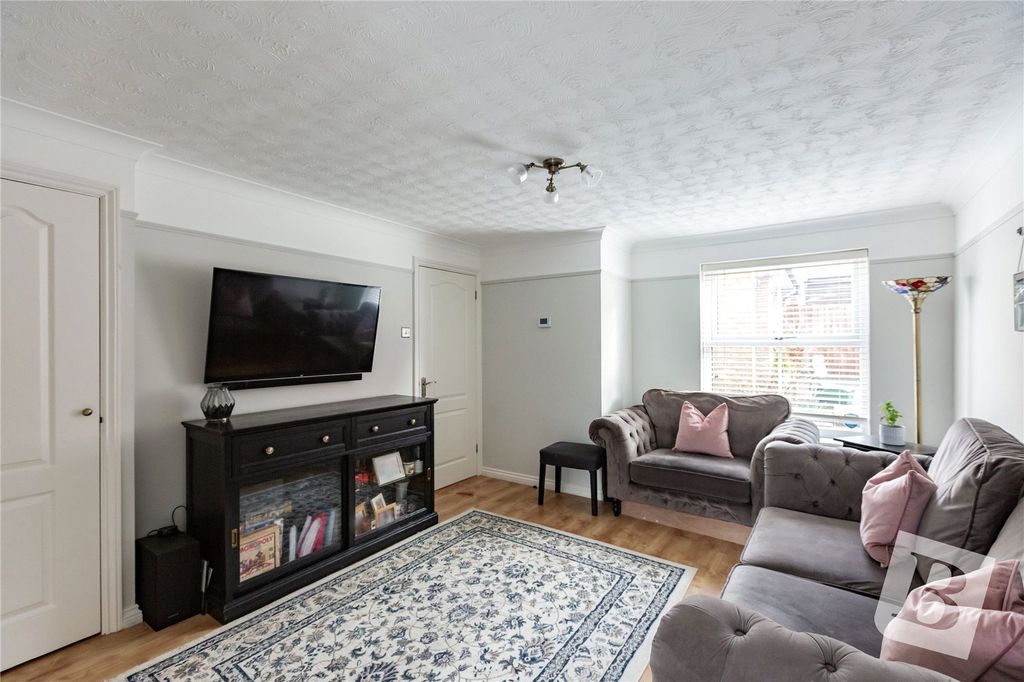 Property photo 2 of 14 Living Room