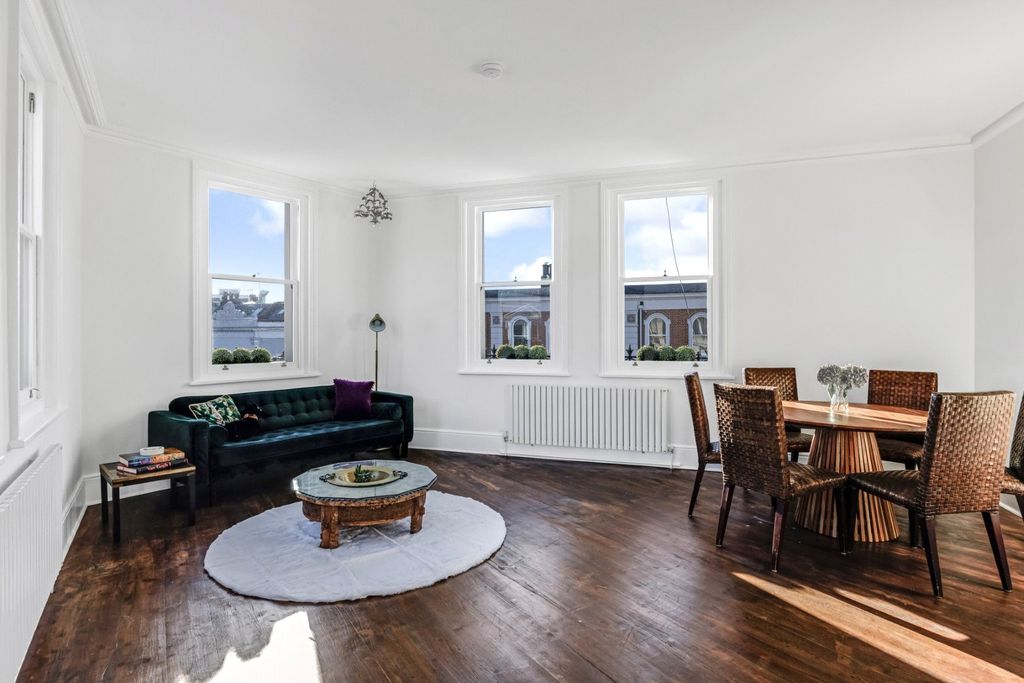 Property photo 3 of 13 Picture No. 11