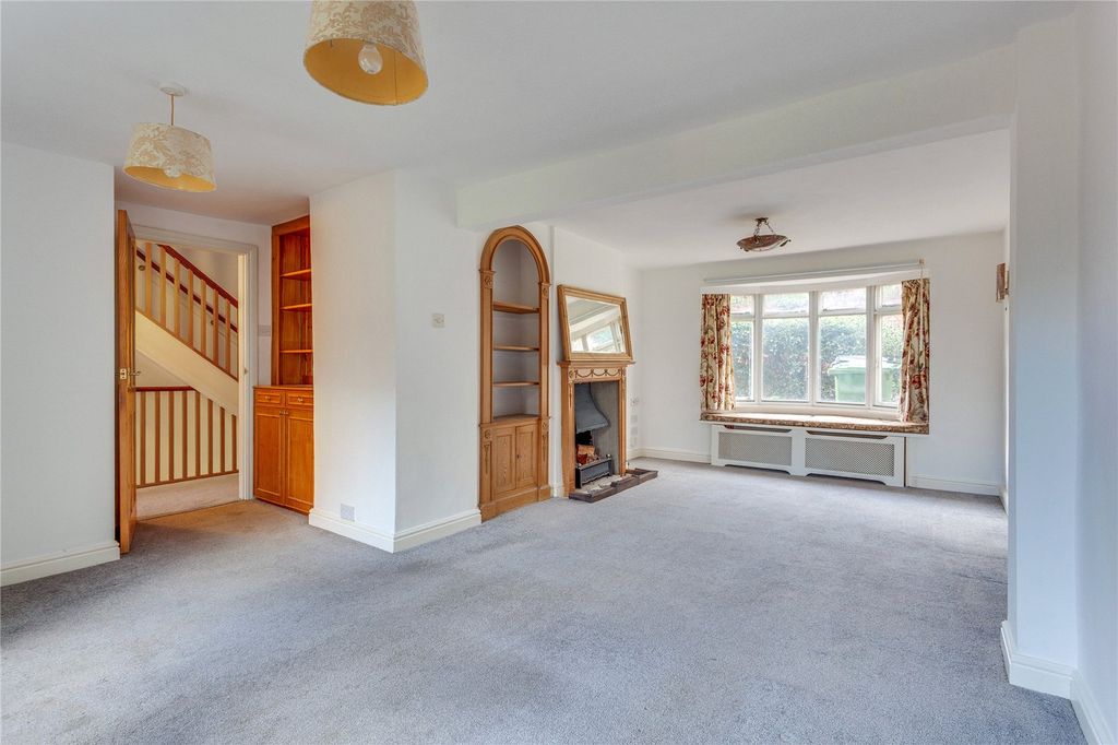 Property photo 3 of 19 Dining/Living Room