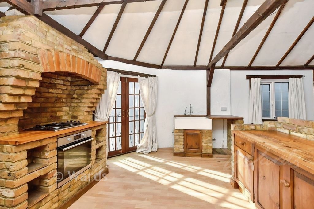 Property photo 2 of 13 Club Kitchen