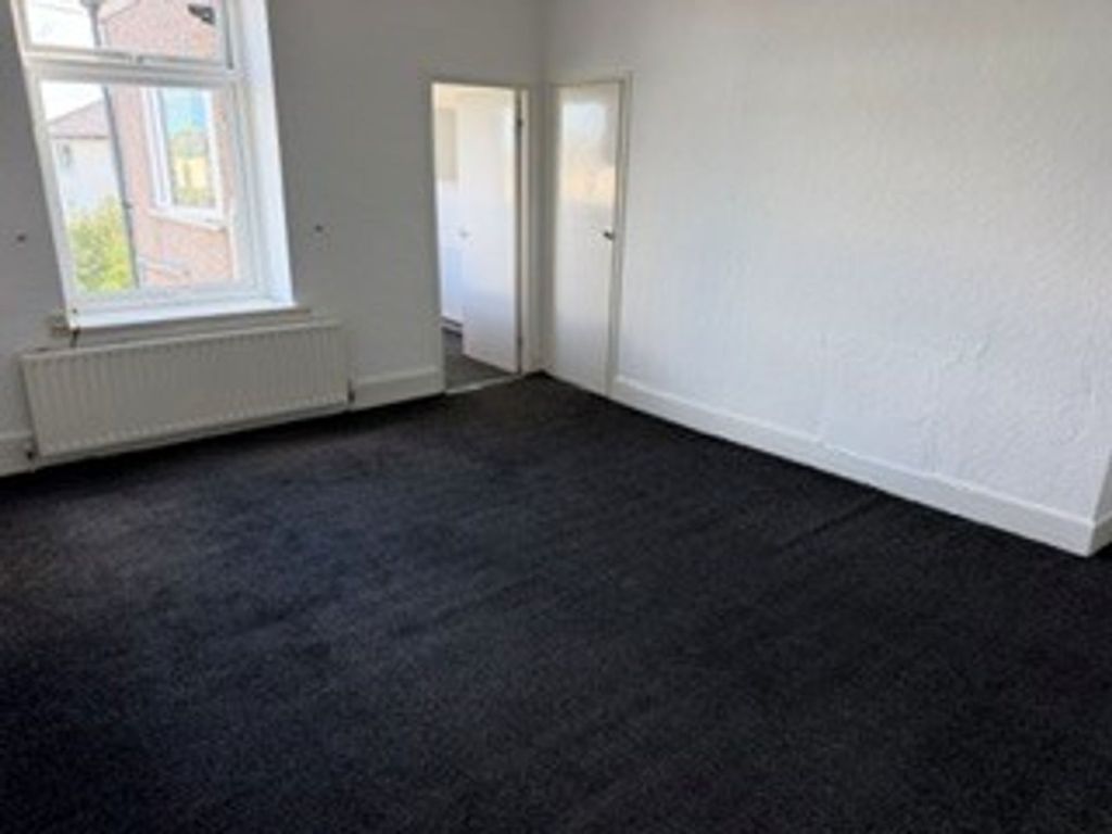 2 bed flat for salePlessey Road, Blyth NE24 photo 3