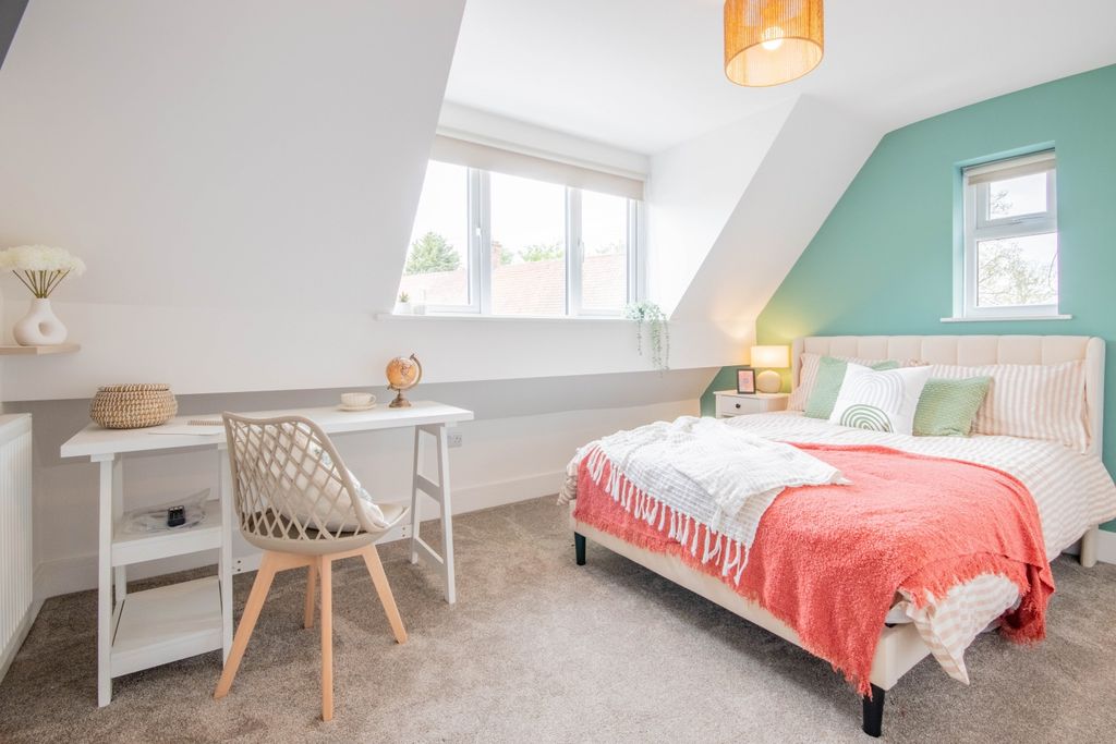 Property photo 1 of 11 E-5