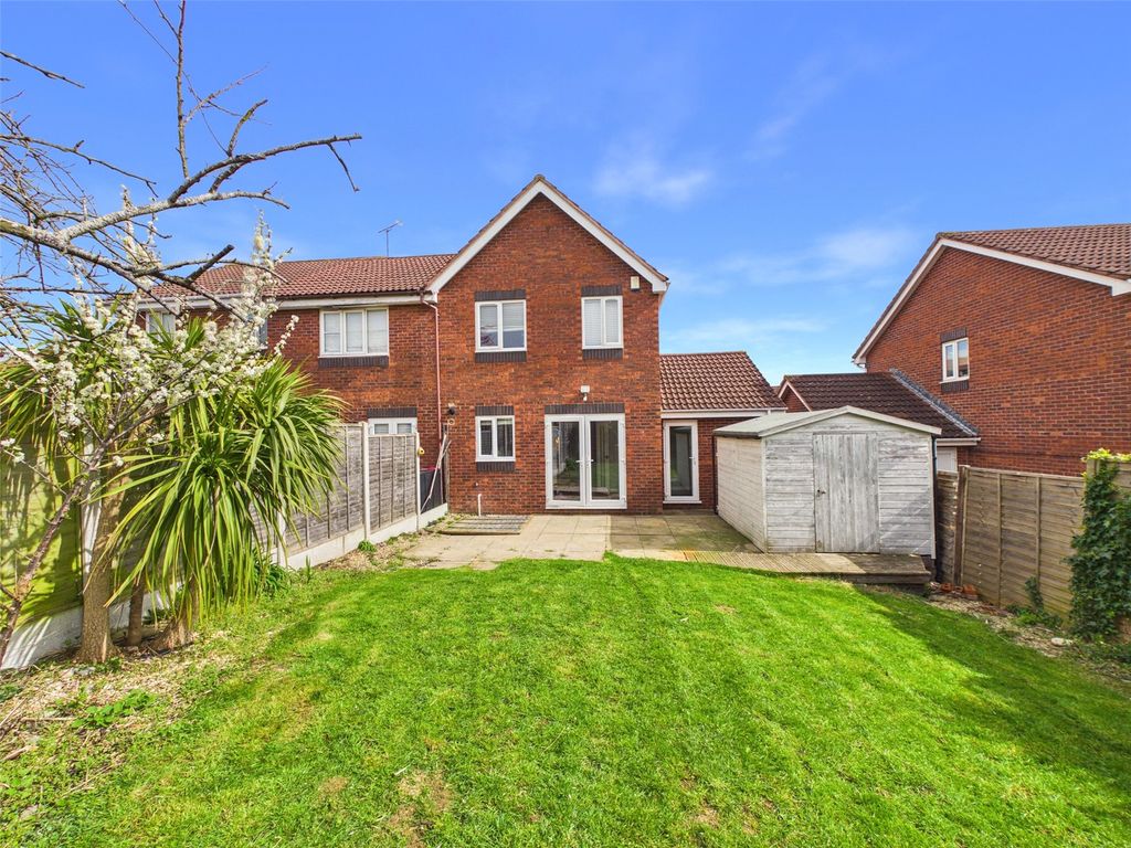 Property photo 3 of 19 Picture No. 32