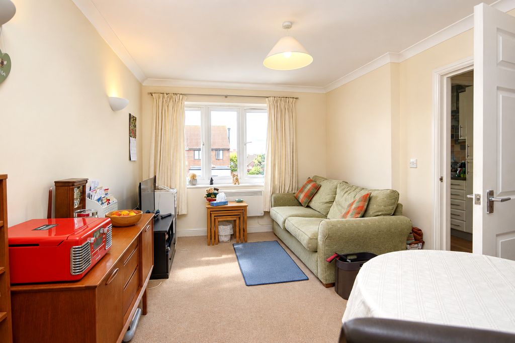 Property photo 2 of 7