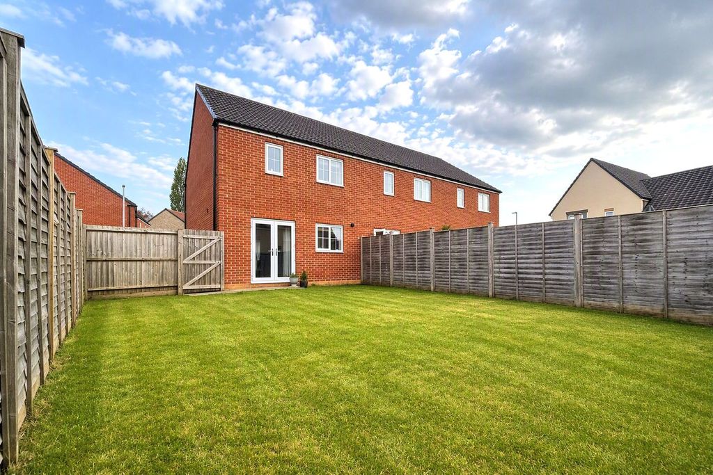 Property photo 2 of 13