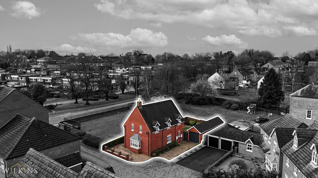 Property photo 2 of 42 Photograph