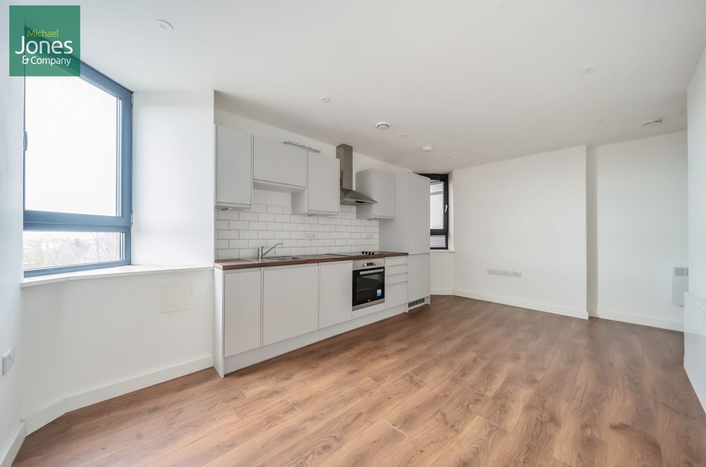 Property photo 2 of 5 Studio Room