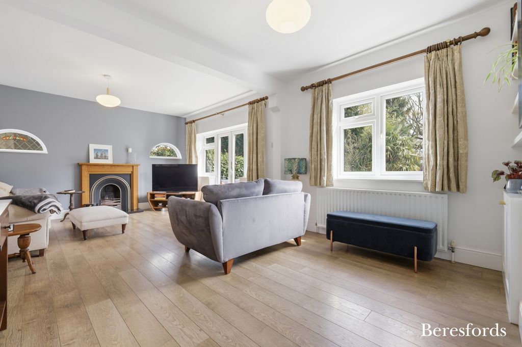 Property photo 3 of 30 Picture No. 18