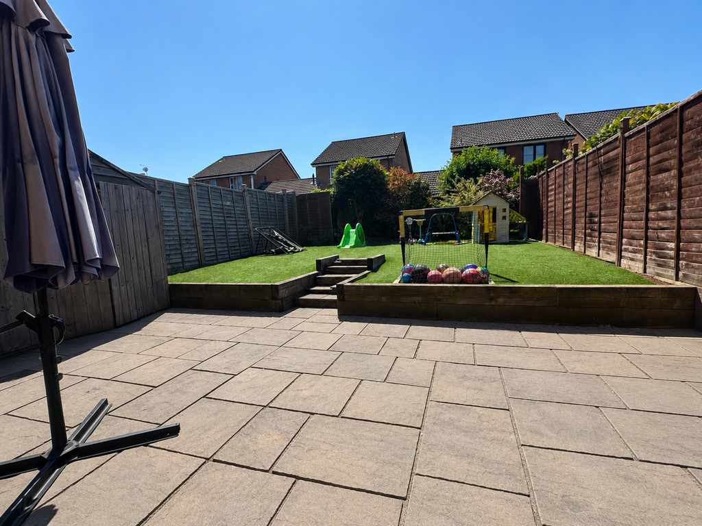 Property photo 2 of 18 Photo 02