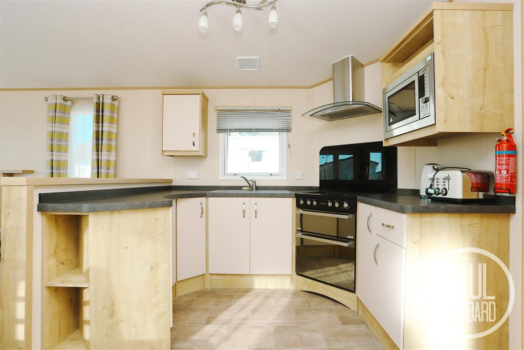 Property photo 3 of 9 Img_0921-2.Jpg