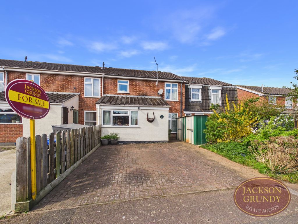 Property photo 1 of 17 Elmington Road