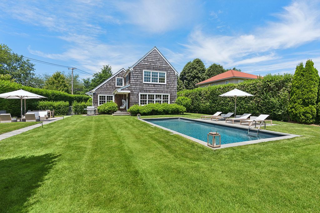 Property photo 1 of 34