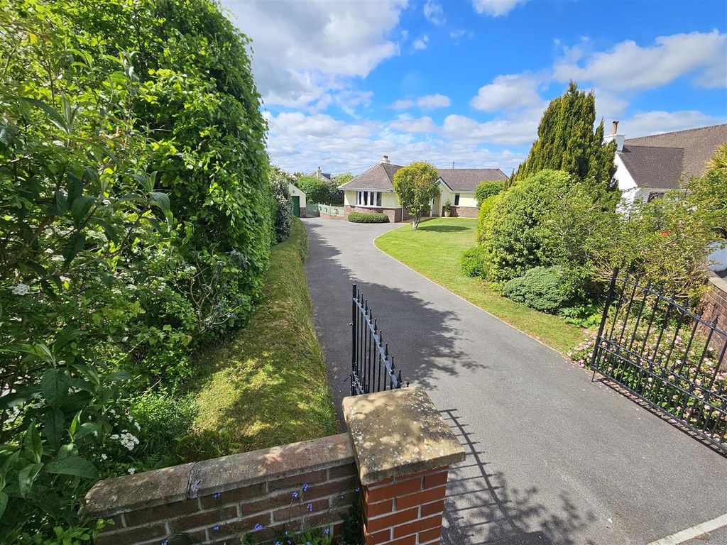Property photo 2 of 19 Gated Entrance.Jpg