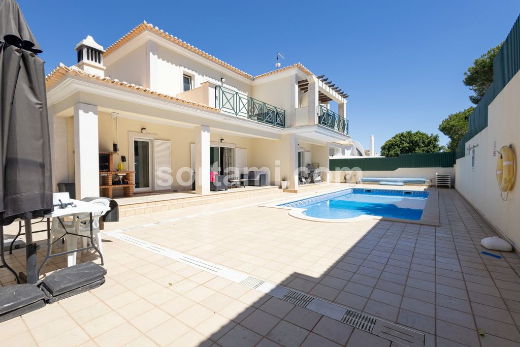 Property photo 2 of 48