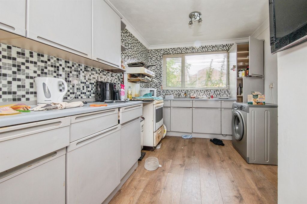 Property photo 2 of 15