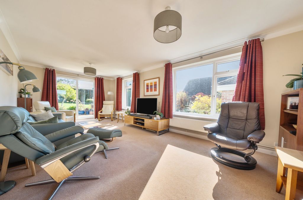 Property photo 2 of 21 1370387-3-68F0Ed4...