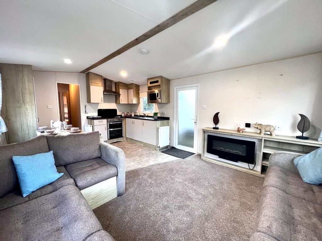 Property photo 1 of 6 Car0062586 - Static Caravan