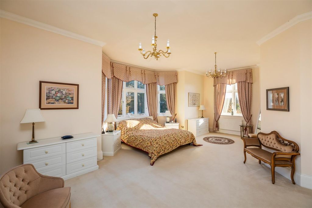Property photo 2 of 23 Principal Bedroom