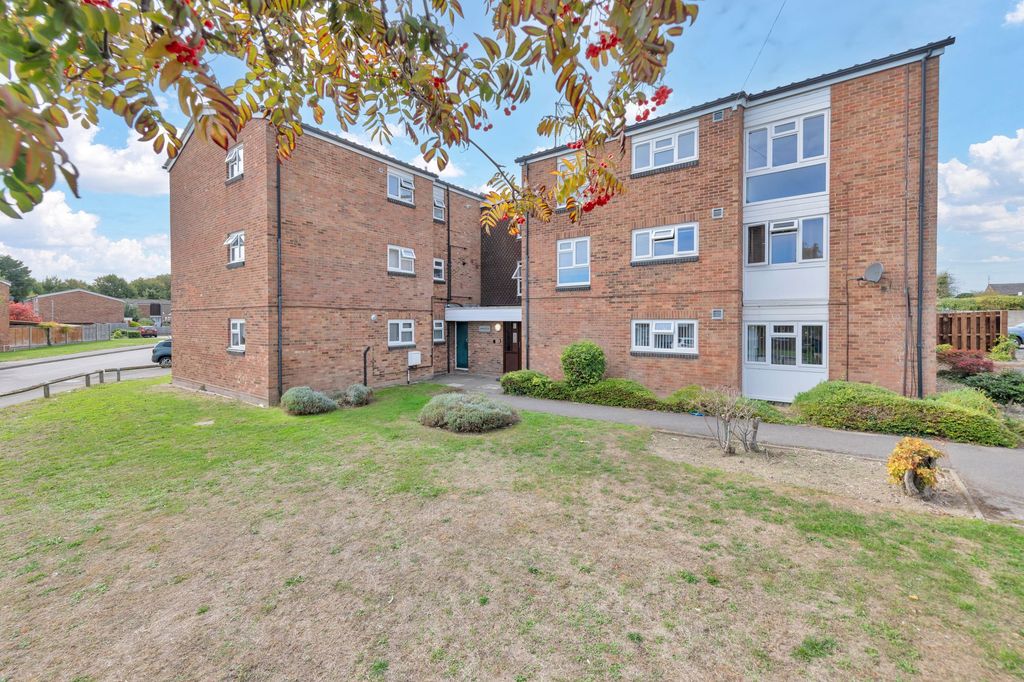 Property photo 2 of 9