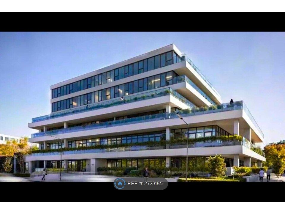 Property photo 3 of 28