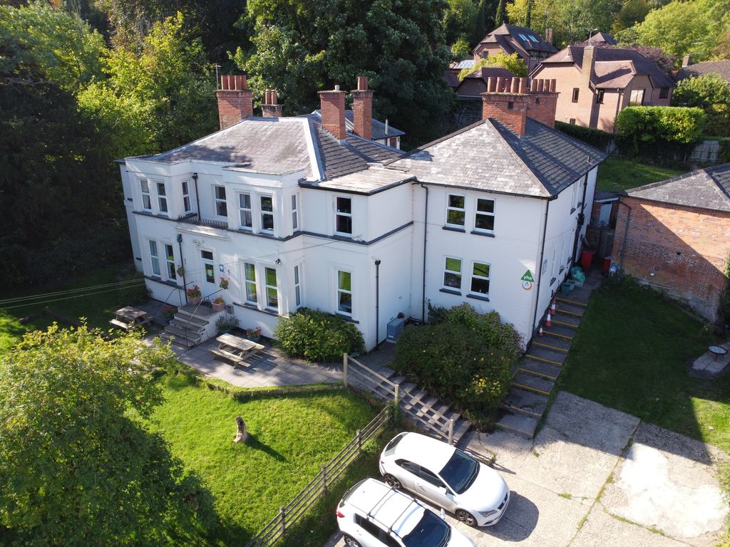 Property photo 1 of 18