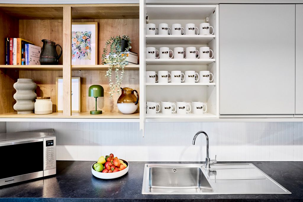 Property photo 3 of 4 Tea Point