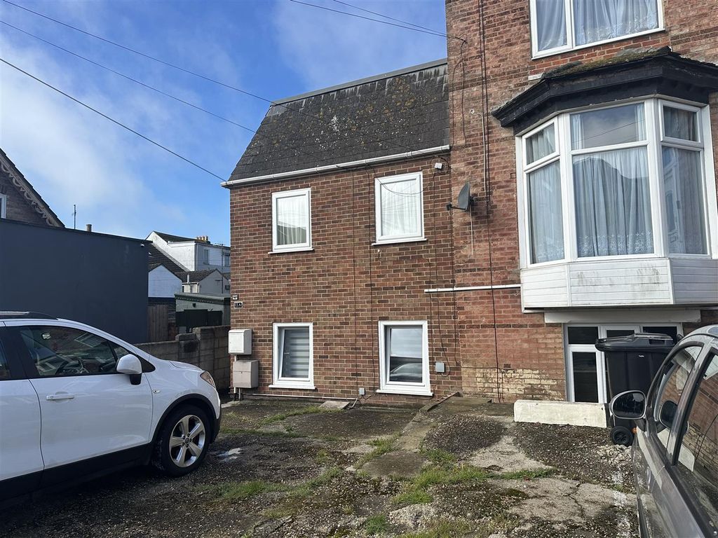 Property photo 1 of 10 Front 2.Jpeg