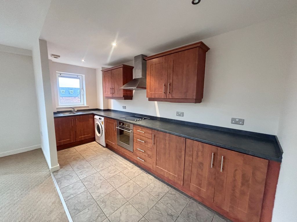 Property photo 2 of 8 Kitchen